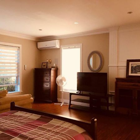 Bed and Breakfast Seaview White House Stratford Екстер'єр фото